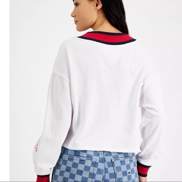 TOMMY JEANS Boxy Cropped Sweatshirt XL.… White by Tommy Hilfiger… - Picture 2 of 8